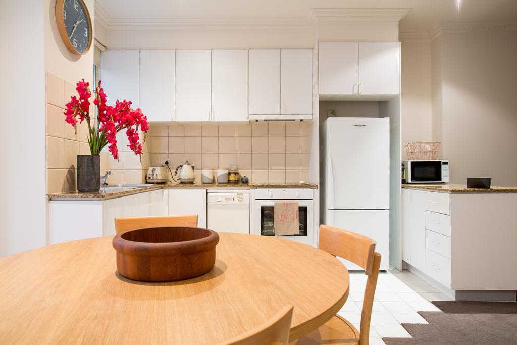 1 Exhibition Apartment Hotel Melbourne Oda fotoğraf